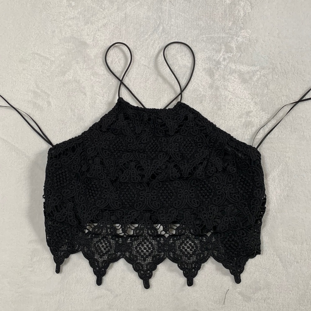 Black crop top